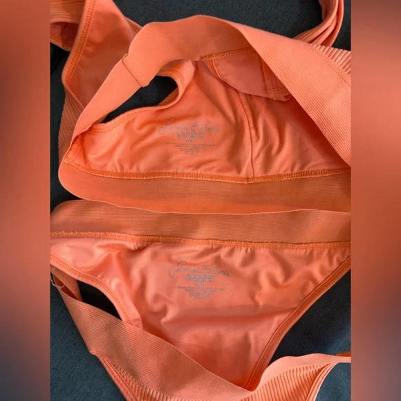 FRANKIES Bikini Set